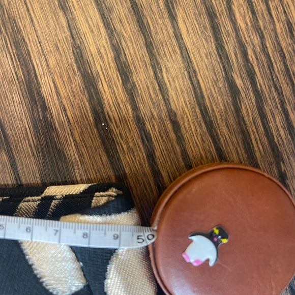 Banana Republic black and gold zebra print slit mini skirt. Size 18 Never worn - Picture 8 of 8